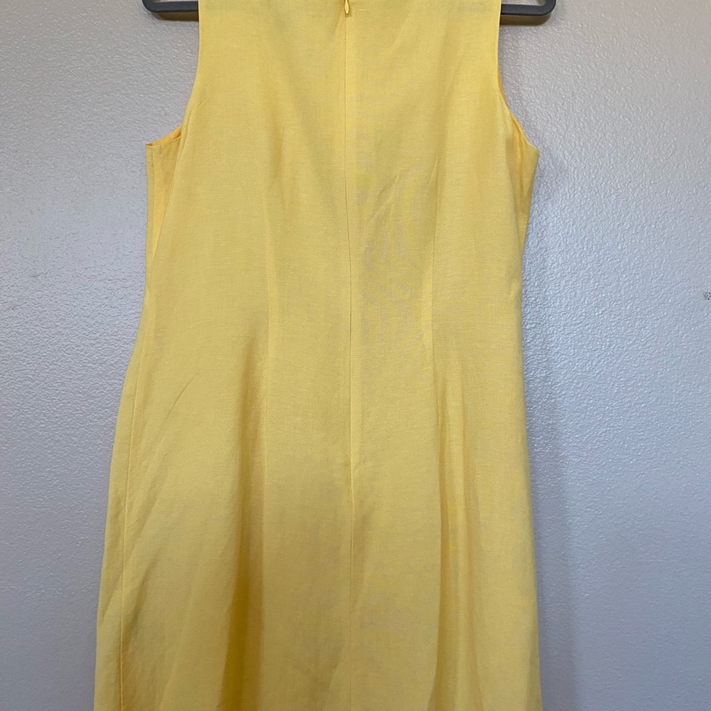 Women sleeveless dress